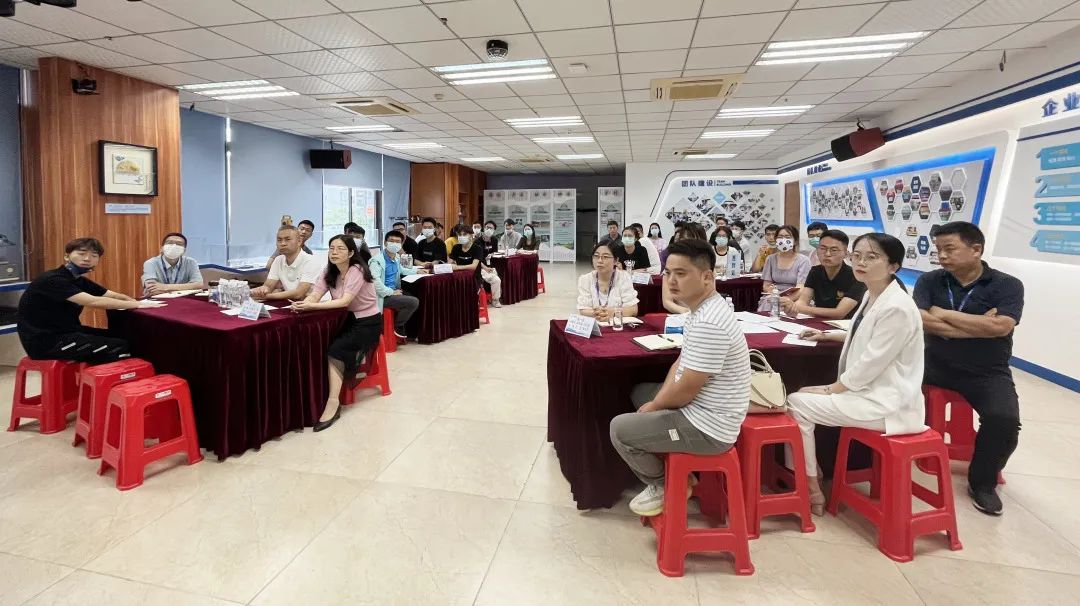 勤学务实，这就是威客电竞VKGAME人！！