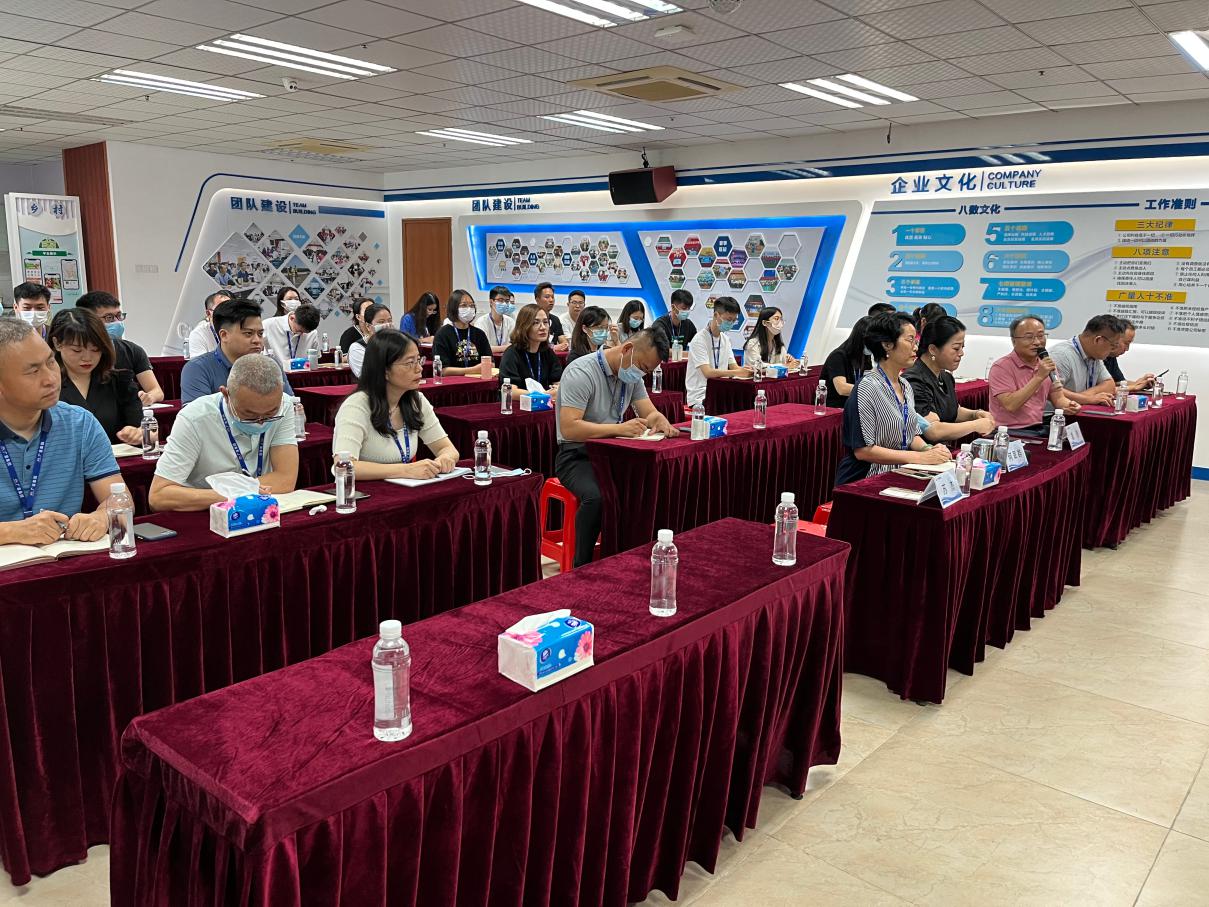 强强相助丨中工武大城乡妄想院向导莅临威客电竞VKGAME交流履历谈相助