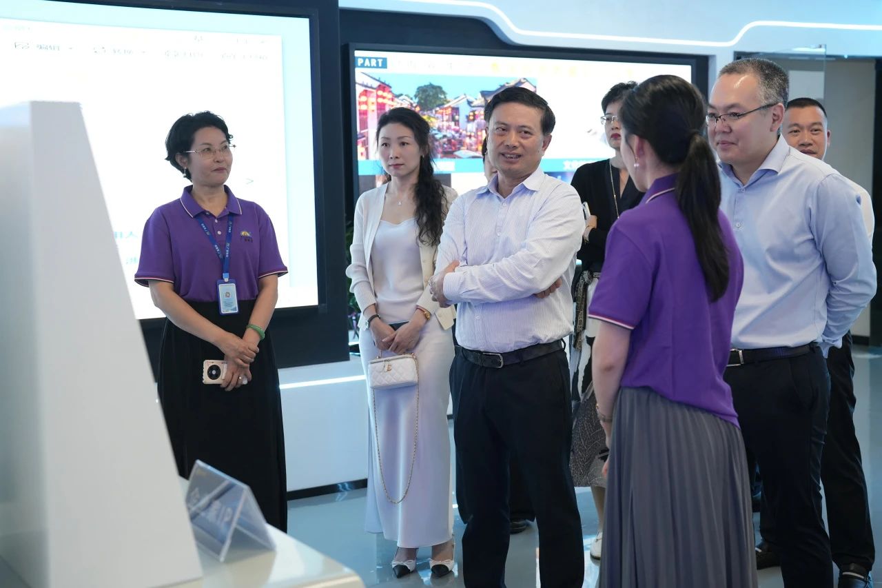 民盈集团、天安数码城向导一行莅临威客电竞VKGAME集团旅行交流