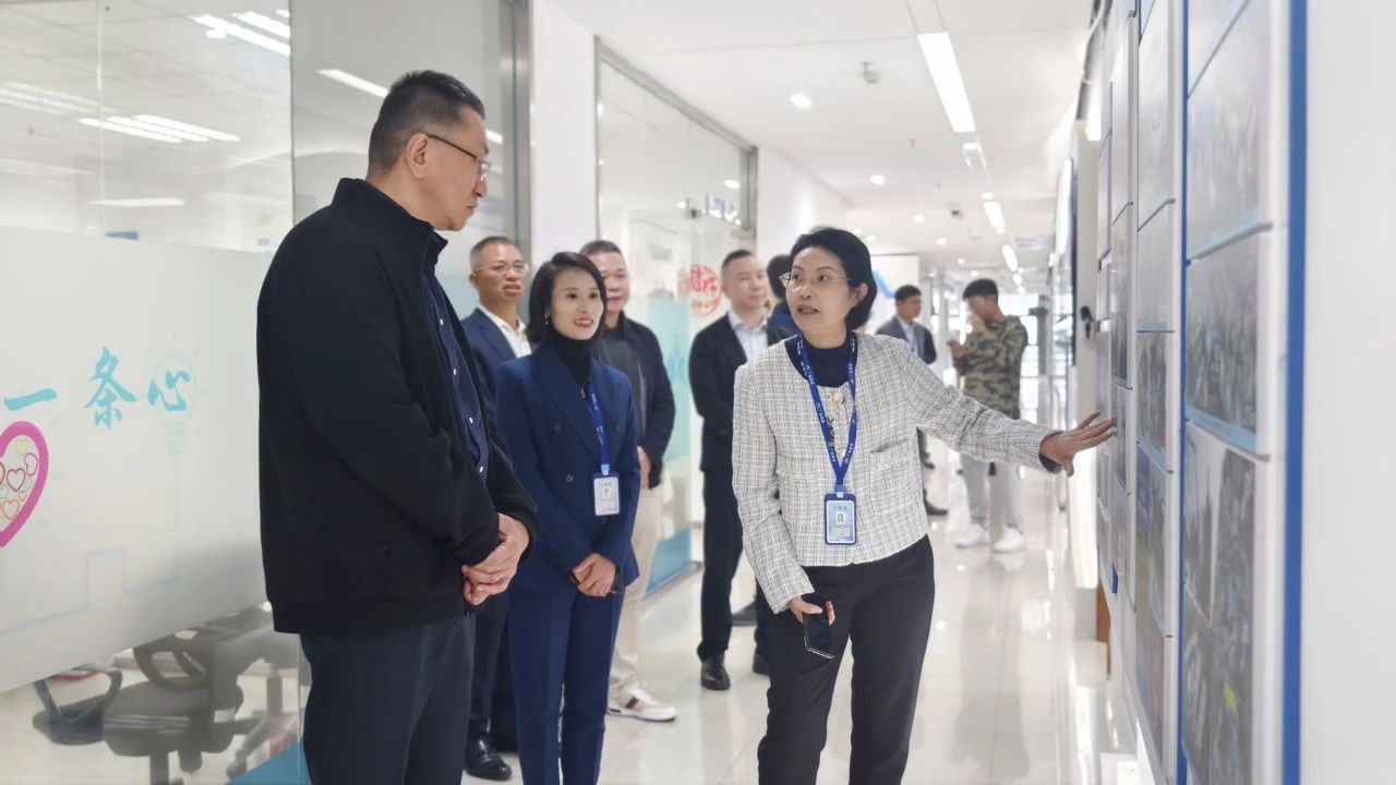 威客电竞VKGAME集团｜东菽愿铣墙值赖痴代表团来访，，，调研数字化转型与智能化生长