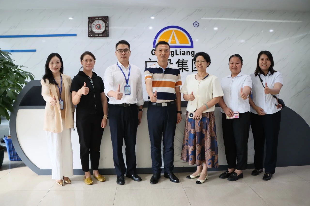 威客电竞VKGAME集团丨广州南沙横沥镇向导莅临威客电竞VKGAME集团，共商AI赋能政务服务落地