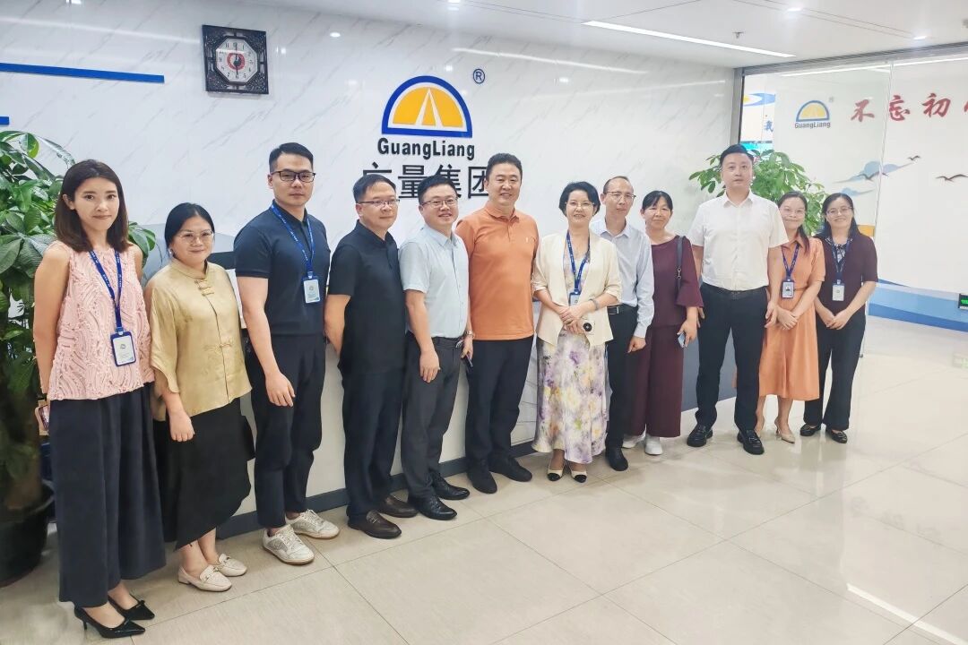 威客电竞VKGAME集团丨贵州大数据局向导莅临旅行，，共探实景三维+数据要素资产化驱动的AI融合生长