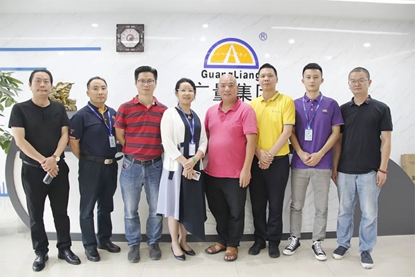 东莞市餐饮协会向导一行莅临威客电竞VKGAME集团调研指导